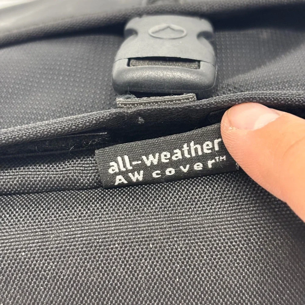 Lowepro Rezo 170 AW Camera Shoulder Bag Black DSLR Case with Rain Cover